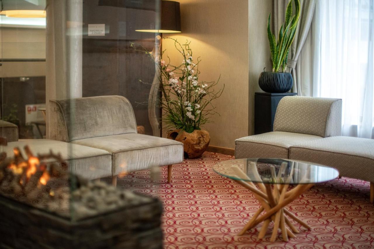 Hotel & Spa Czarny Gron Rzyki Eksteriør billede