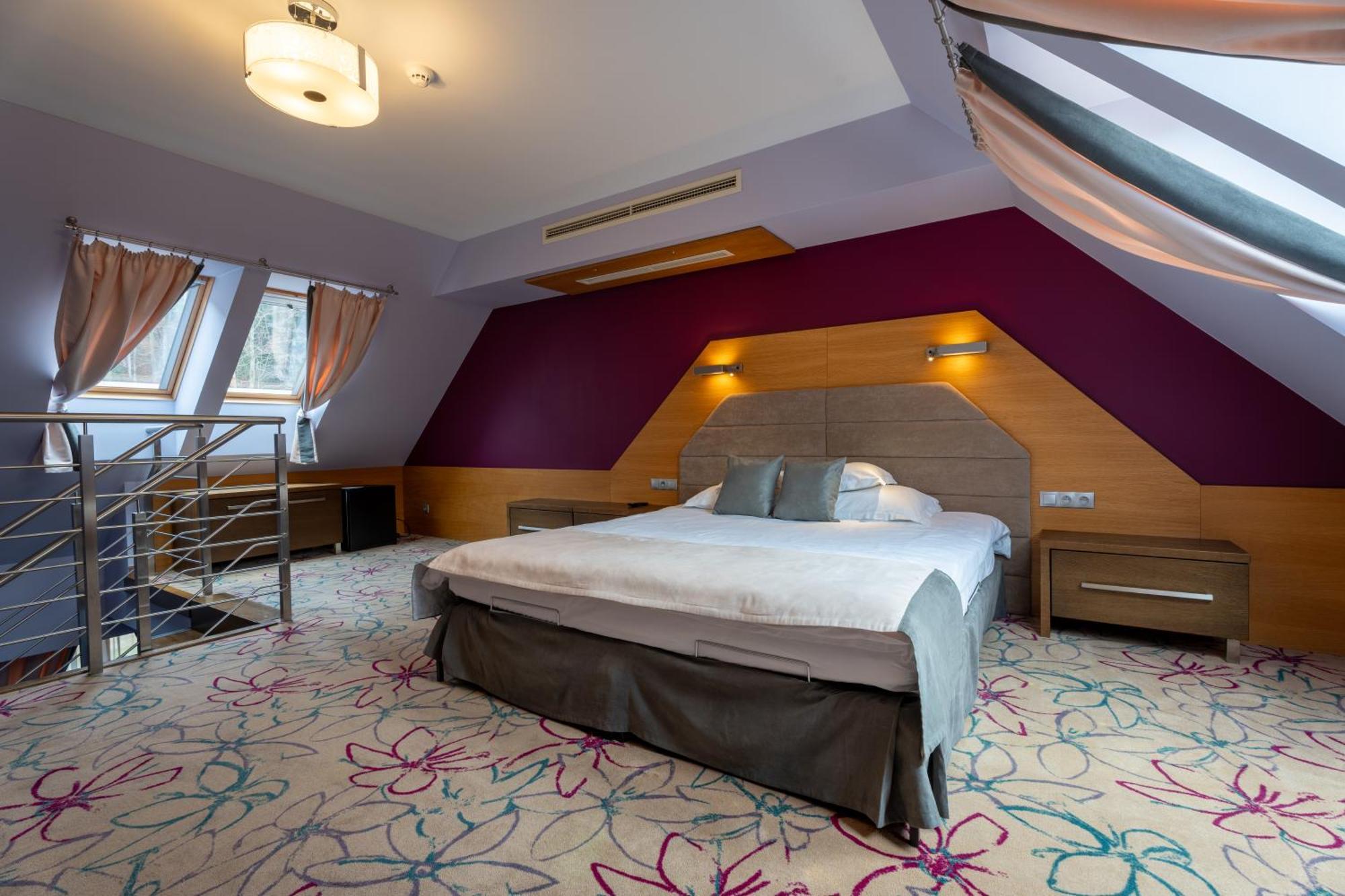 Hotel & Spa Czarny Gron Rzyki Eksteriør billede