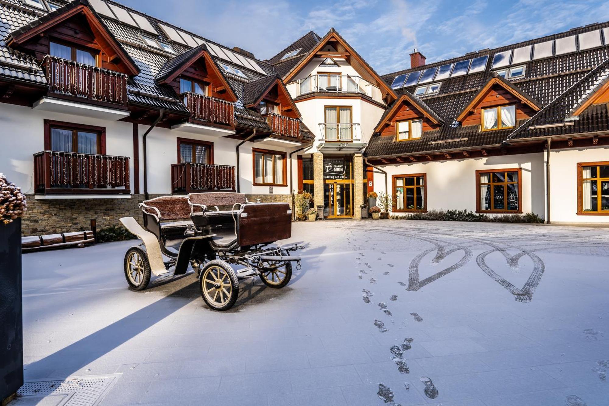 Hotel & Spa Czarny Gron Rzyki Eksteriør billede